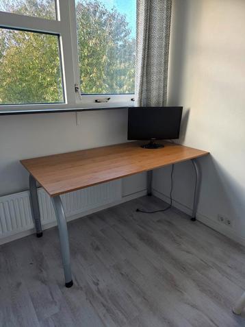 Mooi bureau te koop! beschikbaar voor biedingen