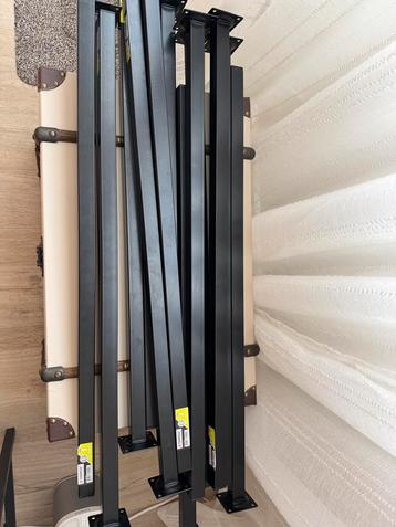 14 metalen tafel poten beschikbaar voor biedingen