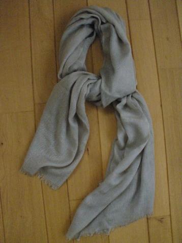 Sjaal beige grof - nieuw - beschikbaar voor biedingen