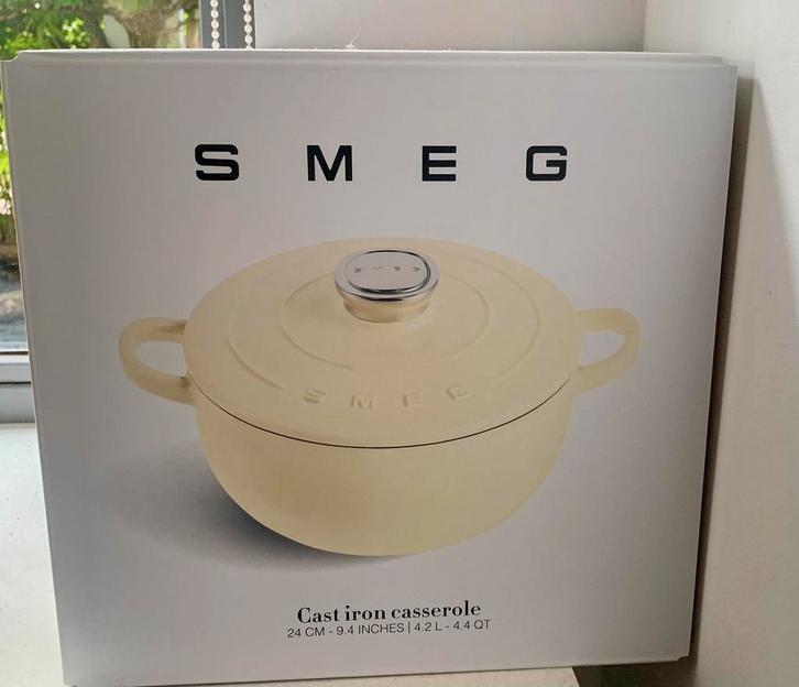SMEG BRAADPAN pan 24cm / 4,2L nieuw / creme kleur, Huis en Inrichting, Keuken | Potten en Pannen, Nieuw, Overige typen, Overige materialen
