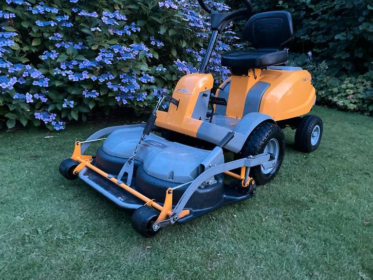 Stiga Zitmaaier met Mulchdek - Topstaat!, Tuin en Terras, Grasmaaiers, Zo goed als nieuw, Benzine-grasmaaier, 50 cm of meer, Cirkelmaaier