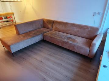 Hoekbank cognac beschikbaar voor biedingen