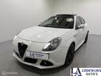 Alfa Romeo Giulietta 1.4 T Distinctive/Panoramadak, Auto's, Alfa Romeo, Voorwielaandrijving, Gebruikt, 4 cilinders, Wit