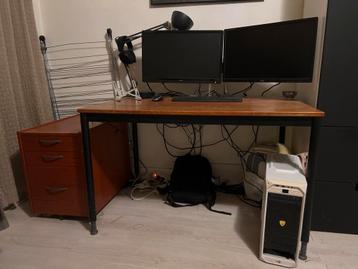 Houten Bureau met Kastje - 80x120cm beschikbaar voor biedingen