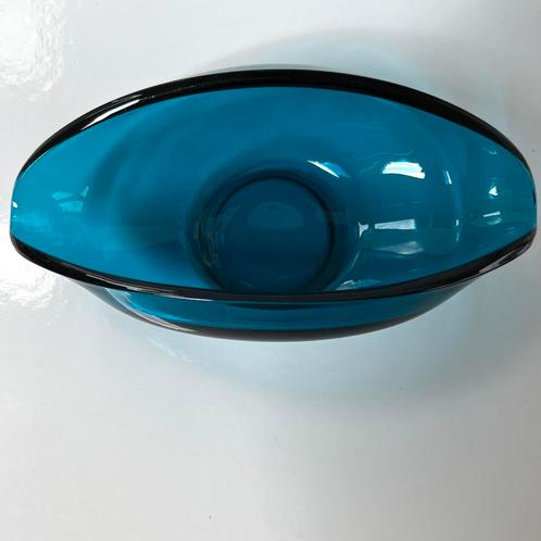 Vintage Sowerby glazen schaaltje/objekt in turquoise blauw, Antiek en Kunst, Antiek | Glas en Kristal, Ophalen