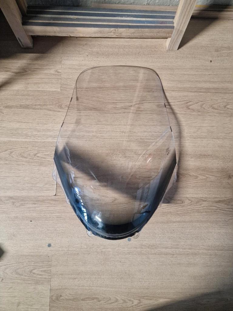 Suzuki AN400 Burgman 2001-2002 windscherm, Van Kleef Motoren, Gebruikt, Dorsvloerweg 419, 2661MN Bergschenhoek, Ophalen of Verzenden