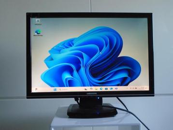 Medion 22 inch tft monitor (model md20102) beschikbaar voor biedingen