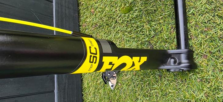 FOX 32 STEPCAST 29 BOOST EN ROCKSHOX RS RECON 29 BOOST, Fietsen en Brommers, Fietsonderdelen, Zo goed als nieuw, Mountainbike