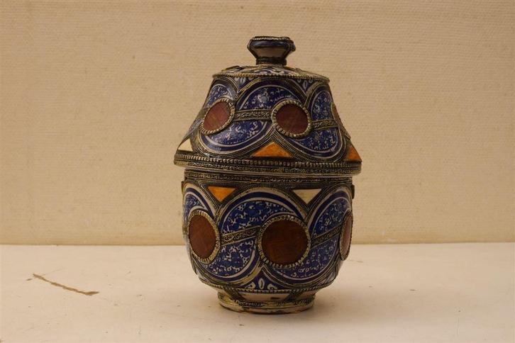 Marokkaanse pot met deksel 48131, Huis en Inrichting, Woonaccessoires | Vazen, Gebruikt, Overige kleuren, Minder dan 50 cm, Aardewerk of Porselein