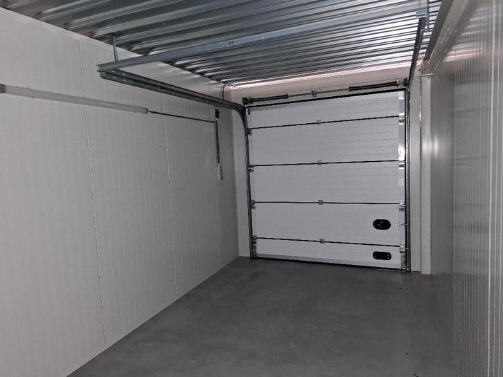 Garagebox Park Triangel Waddinxveen (18 m2) - €250 ex. btw, Auto diversen, Autostallingen en Garages
