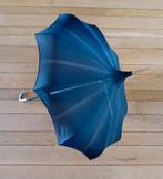 Paraplu uit 1950 .doorsnee 72cm .zwart, Ophalen of Verzenden, Dames