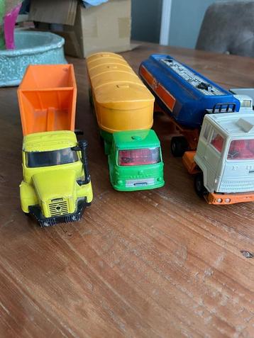 Corgi trucks en cars beschikbaar voor biedingen