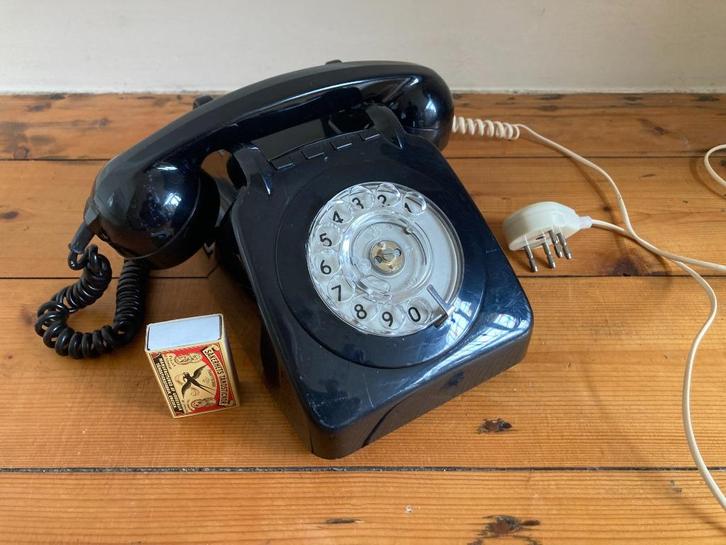 Zwart telefoontoestel vintage ouderwets telefoon met hoorn, Telecommunicatie, Vaste telefoons | Niet Draadloos, Gebruikt, Ophalen of Verzenden