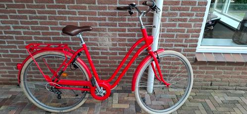 Nette rode vrouwenfiets., Fietsen en Brommers, Fietsen | Dames | Damesfietsen, Gebruikt, Overige merken, Ophalen