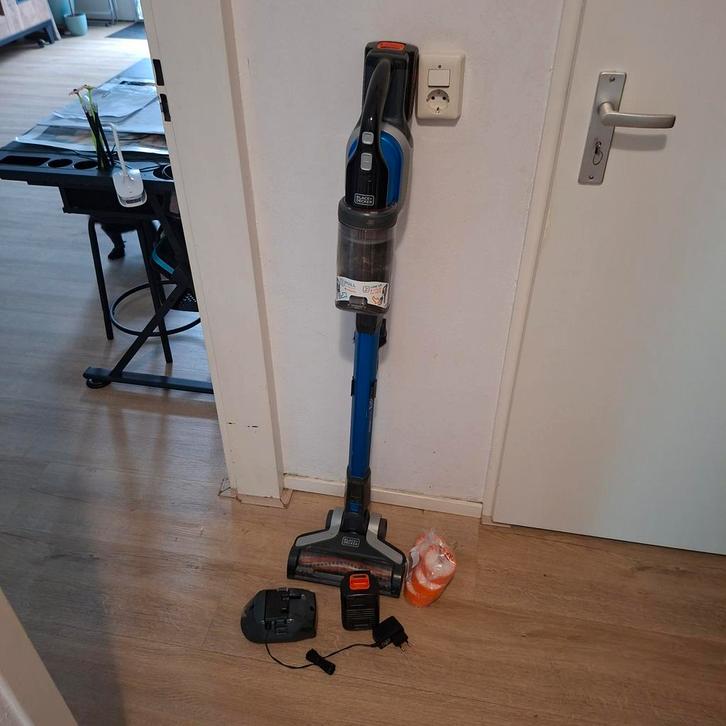 Steelstofzuiger met 2 accu's + kruimeldief, Witgoed en Apparatuur, Stofzuigers, Zo goed als nieuw, Stofzuiger, Reservoir, Ophalen