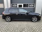 Volkswagen Golf 1.5 eTSI R-Line Carplay Trekhaak Cruise Sfee, 65 €/maand, 4 cilinders, 150 pk, Zwart