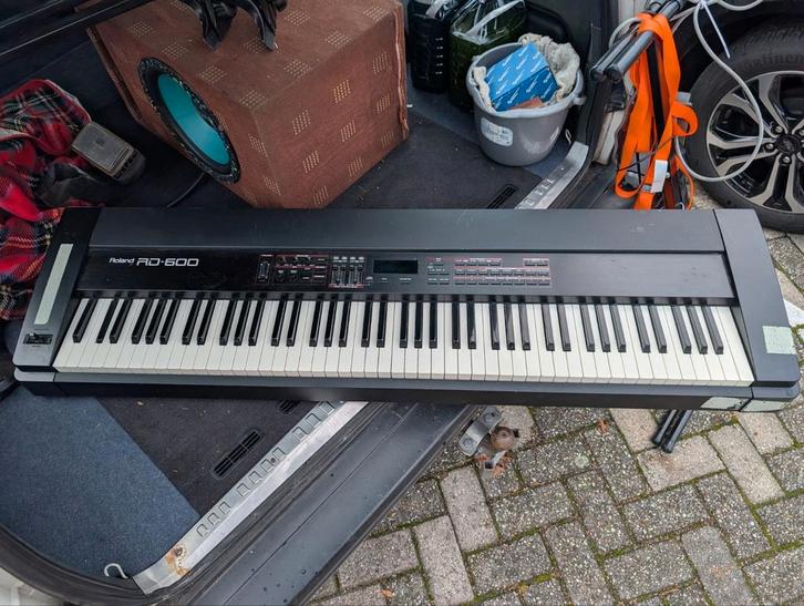 Roland RD-600, Muziek en Instrumenten, Keyboards, Gebruikt, 88 toetsen, Roland, Ophalen