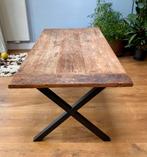Tafel van eiken vloerdelen met stalen onderstel., Ophalen, Gebruikt, 50 tot 100 cm, Vijf personen of meer