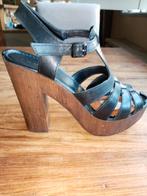 Retro vintage plateauschoenen met hak mt 40, Zwart, Ophalen of Verzenden, Schoenen met hoge hakken, Invito