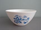 Arcopal schaal - blauwe sierprint op 2-zijde - Ø 23 x H 11cm, Ophalen of Verzenden, Overige stijlen, Glas, Schaal of Schalen