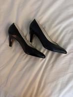 Vintage Gucci Pumps, Ophalen of Verzenden, Zo goed als nieuw, Zwart