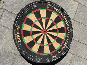 Dartboard beschikbaar voor biedingen