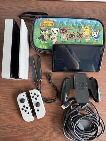 Nintendo Switch OLED met accesoires beschikbaar voor biedingen