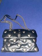 Zwarte Kurt Geiger Kensington tas met hartjes, Sieraden, Tassen en Uiterlijk, Tassen | Damestassen, Ophalen, Gebruikt, Zwart, Handtas