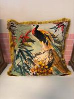 Luxe sierkussen met pauw en gouden franjes, Ophalen