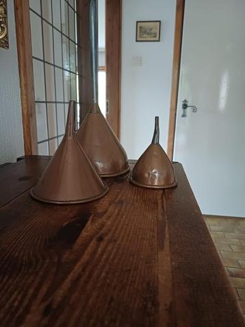 3 Koperen Trechters - Vintage Keukenaccessoires beschikbaar voor biedingen
