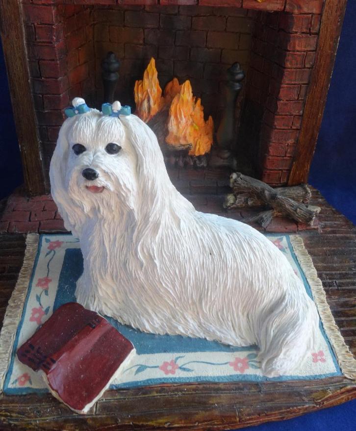 MALTEZER HOND * SCHATTIG BEELD EN TEGEL * Nieuw *, Verzamelen, Beelden en Beeldjes, Nieuw, Dier, Verzenden