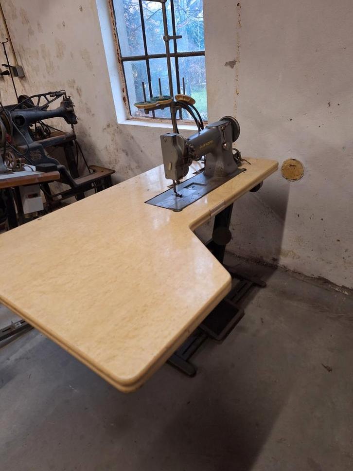 Durkopp Industriële Naaimachine 2-naalds, Hobby en Vrije tijd, Naaimachines en Toebehoren, Gebruikt, Naaimachine, Overige merken