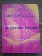 Handboek Triggerpoint-therapie Clair Davies, Ophalen of Verzenden, Zo goed als nieuw, Gezondheid en Conditie, Clair Davies