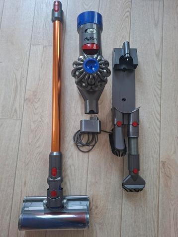 dyson v8 fluffy borstel  beschikbaar voor biedingen