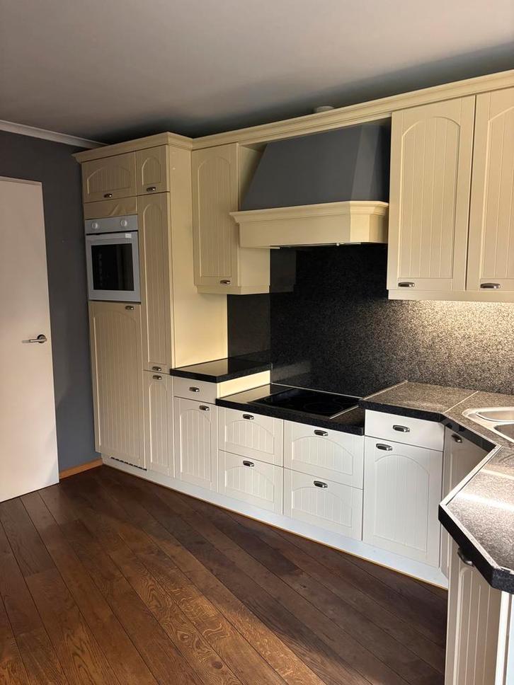 Tulp keuken 380 cm crème graniet compleet met apparatuur, Huis en Inrichting, Keuken | Complete keukens, Gebruikt, Enkelwandige keuken