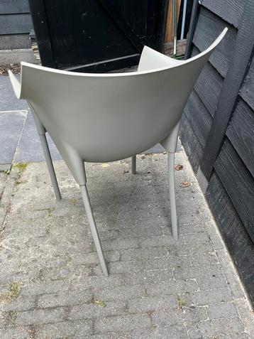 Kartell stoel grijs