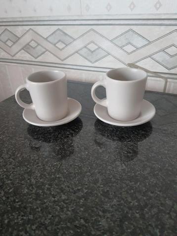 2 leuke espresso kopjes  beschikbaar voor biedingen