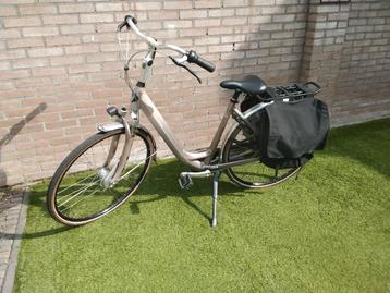 Zeer mooie damesfiets in perfecte staat beschikbaar voor biedingen
