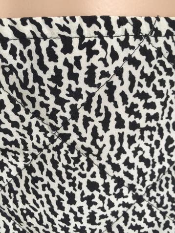 B1755 Caroline Biss: zwart/wit zijden rok Maat 38=M zijde beschikbaar voor biedingen