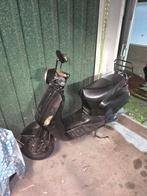 Mooie Riva scooter (blauwe plaat) - 34 km/u, Motoren, Tuning en Styling, Ophalen of Verzenden