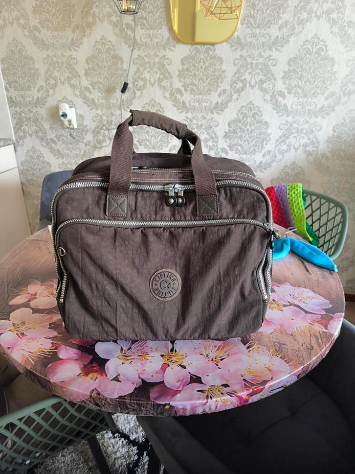 Laptop/kantoor/ akte tas/trolley kipling., Sieraden, Tassen en Uiterlijk, Tassen | Schooltassen, Zo goed als nieuw, Aktetas of Boekentas