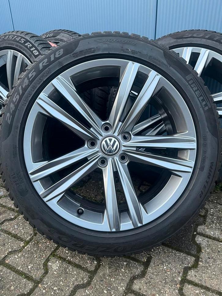 18” Originele VW Arteon Passat Sebring Velgen + Winterbanden, Auto-onderdelen, Banden en Velgen, Banden en Velgen, Winterbanden