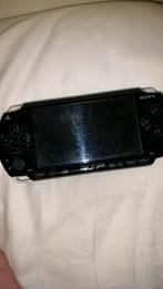 Psp inclusief logitech bescherm hoesje en oplader, Spelcomputers en Games, Gebruikt, Ophalen of Verzenden, PSP, Zwart