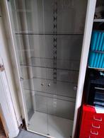 Vitrinekast met glasplaten., Huis en Inrichting, Kasten | Vitrinekasten, Ophalen