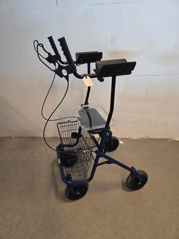 Onderarm rollator / armschaal rollator Premis beschikbaar voor biedingen