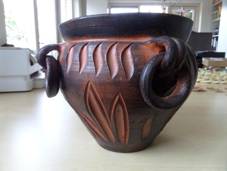 oude keramiek bloempot, Tuin en Terras, Bloempotten, Aardewerk, Minder dan 40 cm, Minder dan 25 cm, Rond, Ophalen of Verzenden