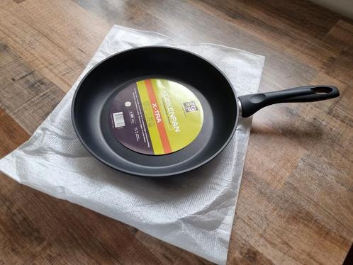 Luxe TGFF koekenpan 28 cm., Huis en Inrichting, Keuken | Potten en Pannen, Nieuw, Koekenpan of Braadpan, Aluminium, Ophalen of Verzenden