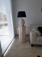 Fossiele steen   zuil met lamp ., Huis en Inrichting, Ophalen, Gebruikt