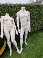 Etalage poppen man en vrouw, Ophalen, Carnaval