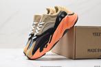Yeezy 700 V2 in alle kleuren en maten beschikbaar, Kleding | Heren, Schoenen, Ophalen of Verzenden, Nieuw, Overige kleuren